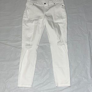 Hue Utopia distressed white jeans